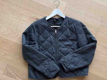 H&M Steppjacke dunkelgrau leicht tailliert neuwertig
