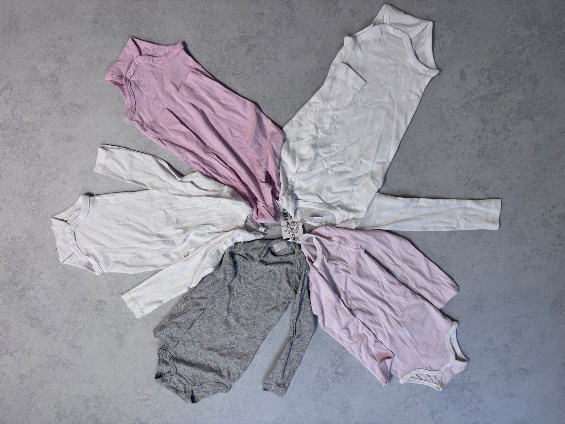 Kleiderpakete & -sets: Langarm Bodies Body 98/104 NEU – Gebraucht aus Bonaduz von lut_6rts