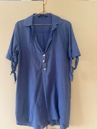 Zara Basic Kleid blau mit Knopfleiste Grösse M