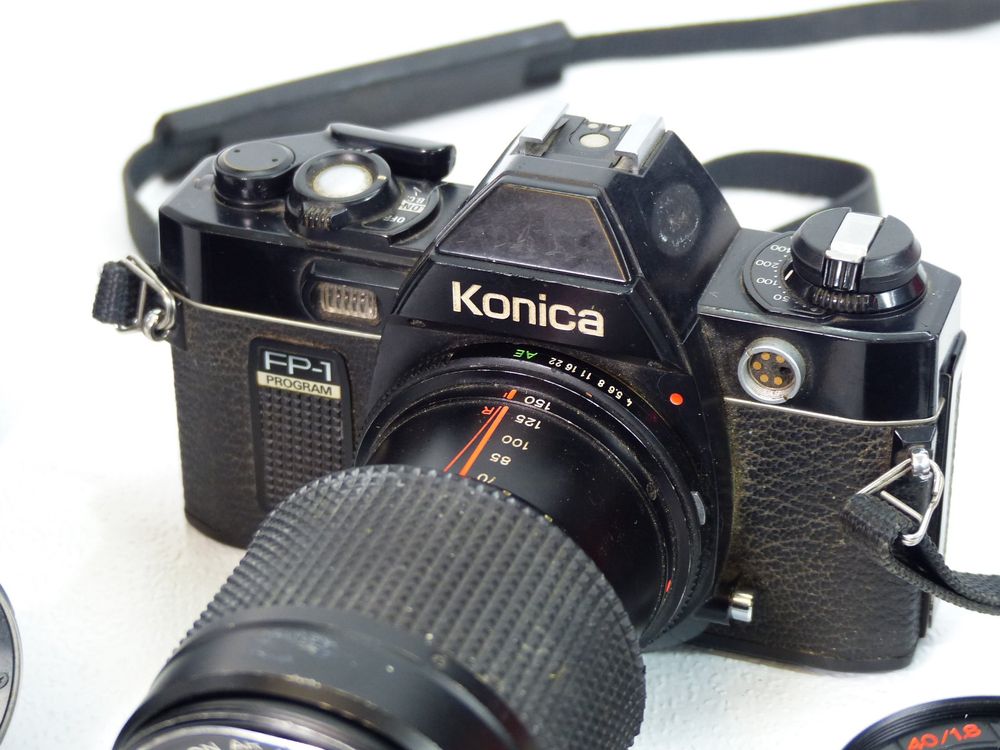 KONICA FP-1 Programm Analog-Kamera und Objektive 1