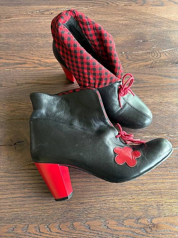 Scarpe da donna: Tolle Pumps von Minush & Chie Mihara Grösse 38 – Usato da Hedingen venduto da inf_mjl7 1