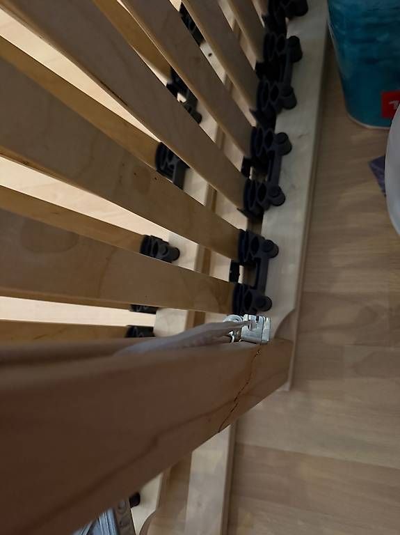 Lattenroste: Lattenroste 0.90m x 2,00m  – Gebraucht aus Gossau SG von haa_sps2 2