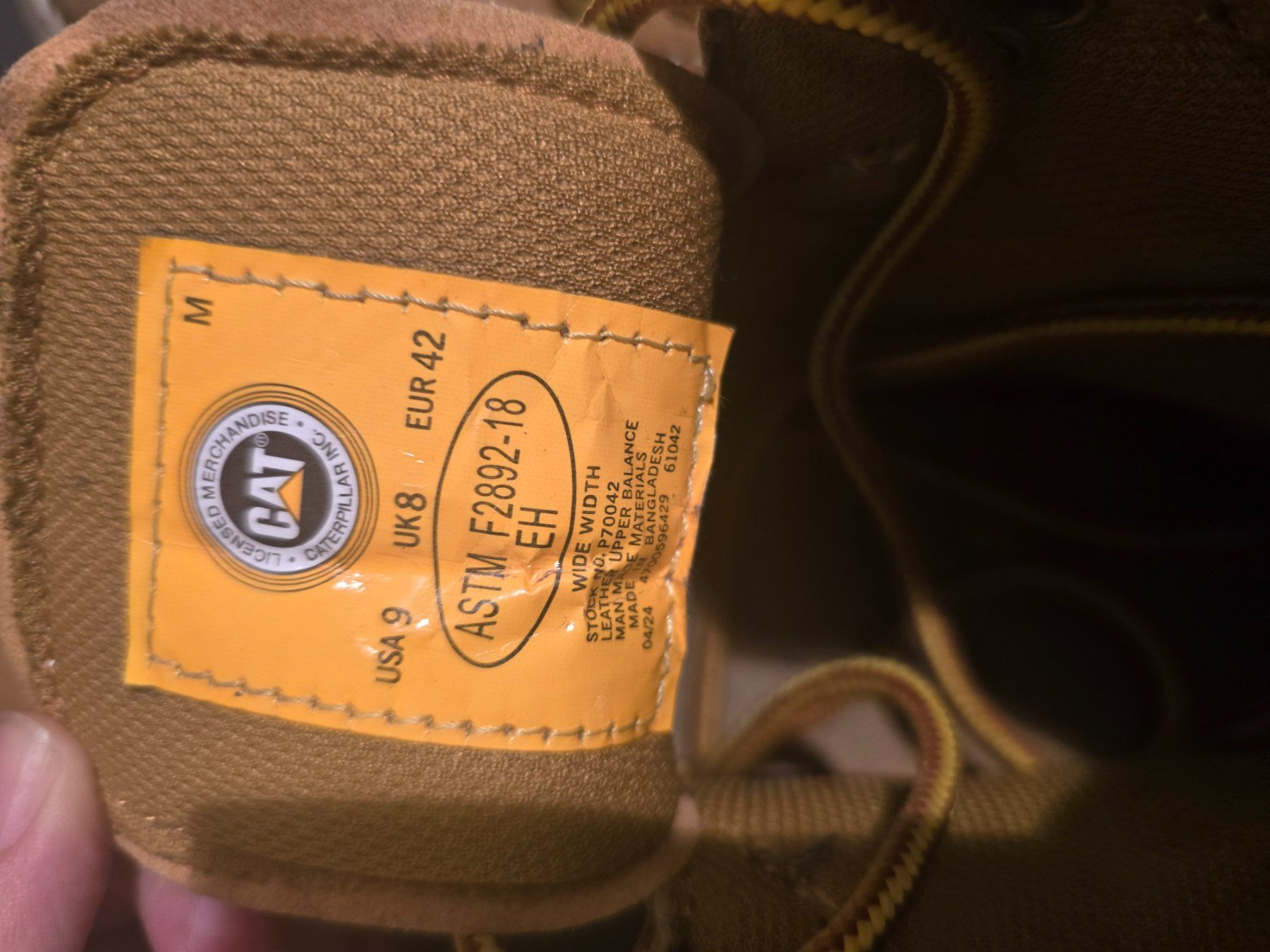 Caterpillar Scarpe da uomo: Caterpillar Boots brown leather used condition – Usato da Lausanne venduto da b_r_6z5f 3