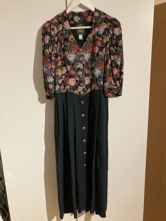 Neuwertiges Dirndl Hammerschmid