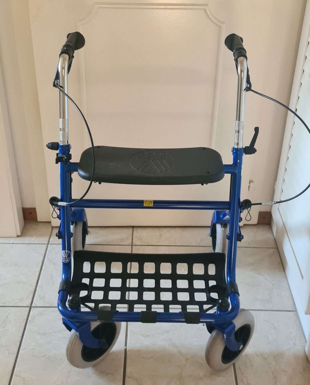 Ausili per la deambulazione: Rollator / Déambulateur Vermeiren – Usato da Noville venduto da mel_bsj2 2