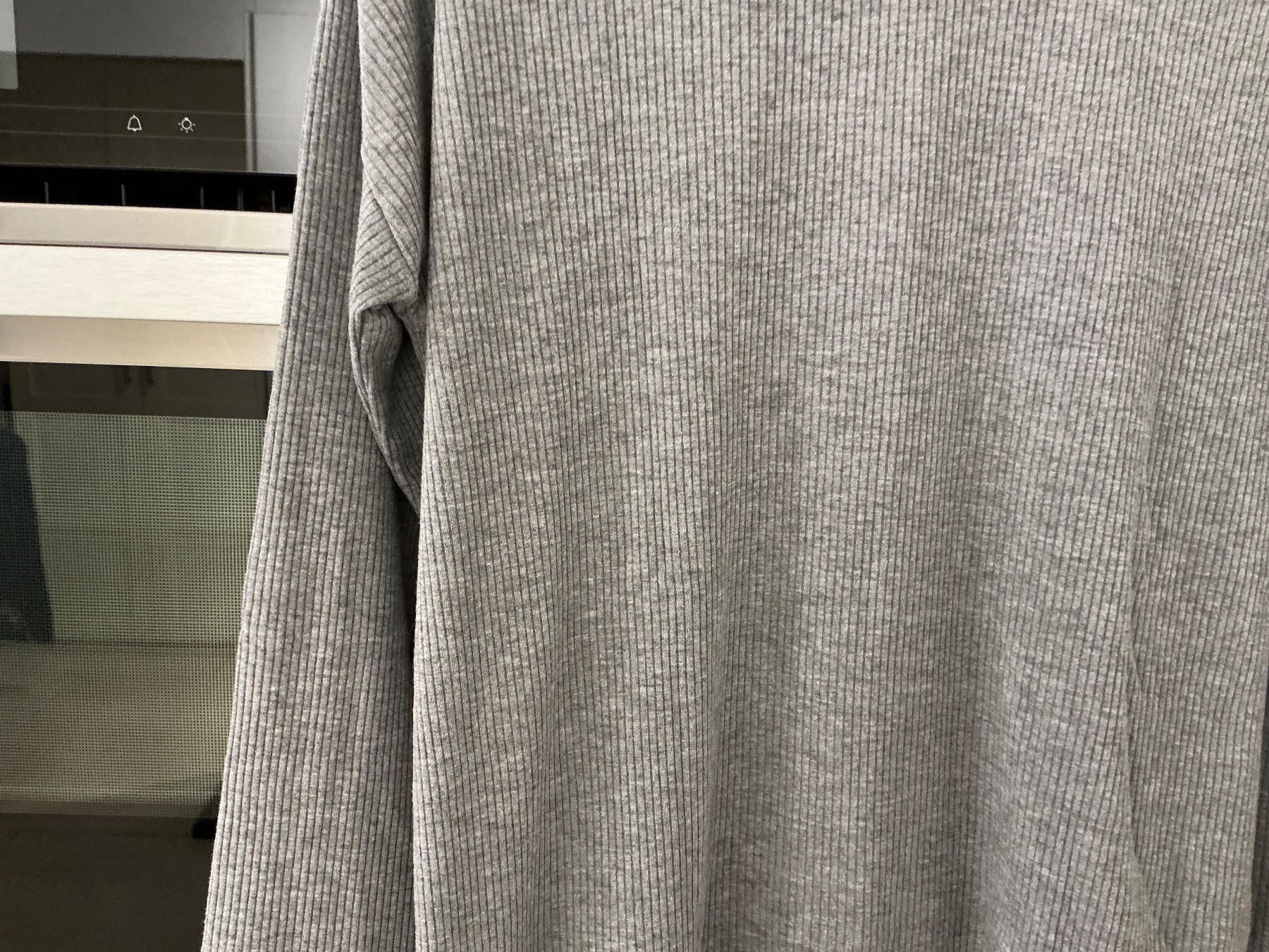 Maglioni & Felpe: Graues Sweatshirt , Gr. xS – Usato da Würenlos venduto da Tina48 1