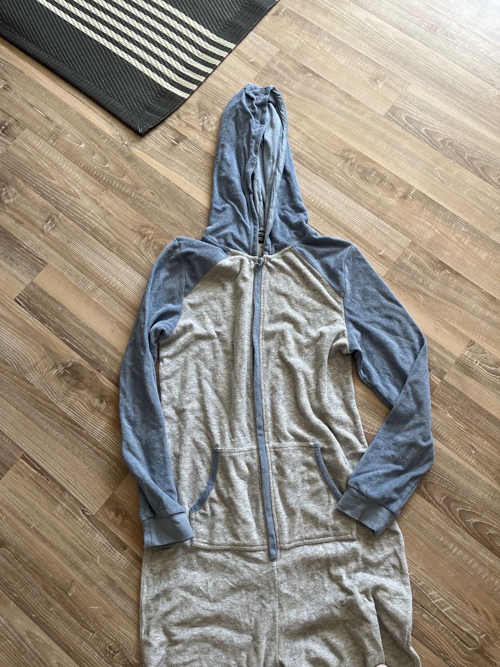Pigiama & Simili: Pyjama 1 pièce gris et bleu YES OR NO – Usato da Le Locle venduto da Mayd_h 1