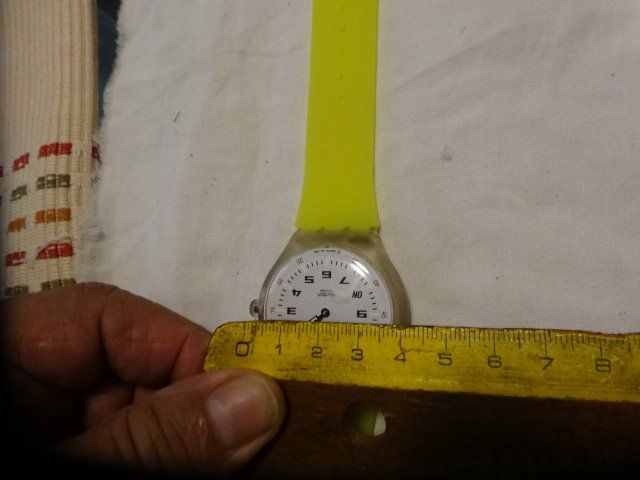 Swatch Montres: S.WATCH  HEREN GRÖÖSE UHR.QUARTZ.SWISS MADE.LÄÜFT--35x45 – D'occasion à zürich par ahmad01 5