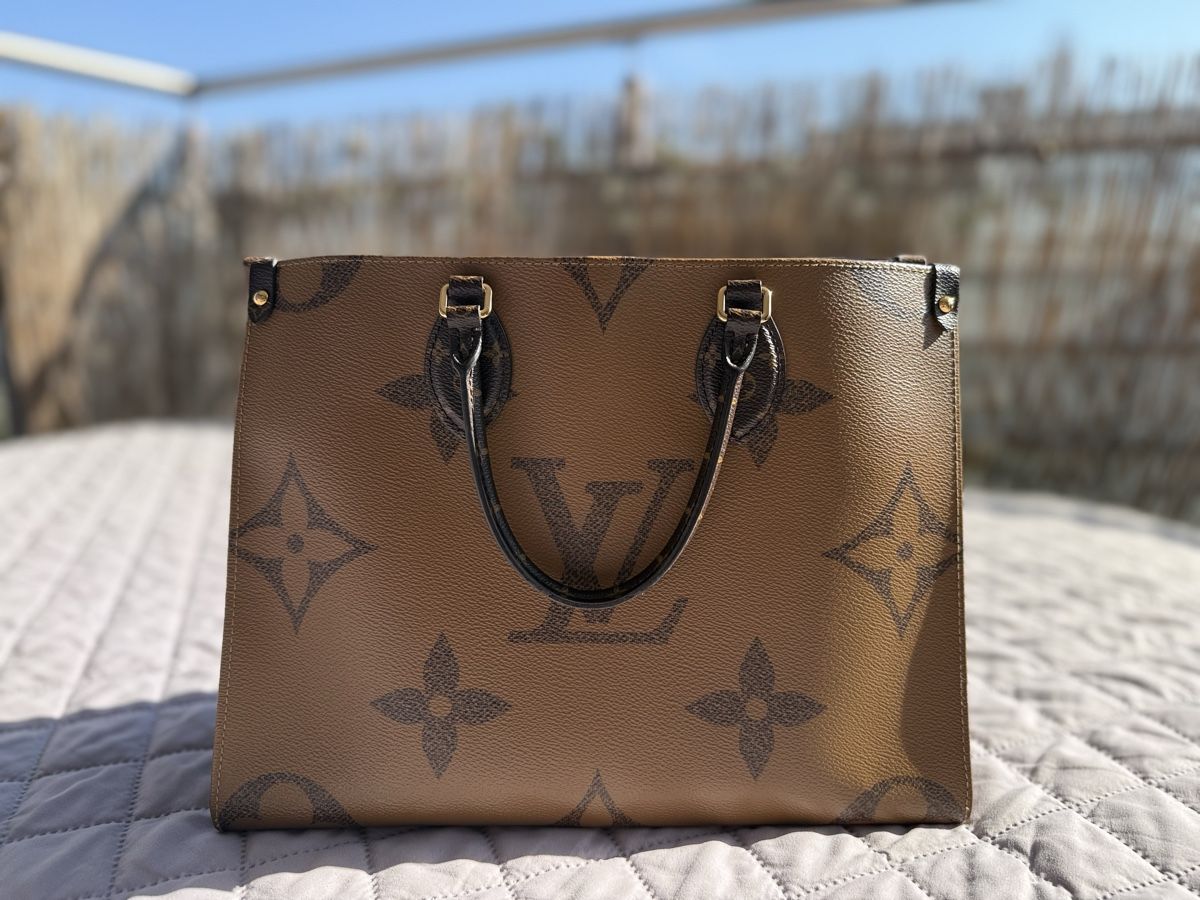 Louis Vuitton Borse da donna: OnTheGo Tote Reverse Monogram Giant MM – Usato da Frauenfeld venduto da fio_wnc9 4