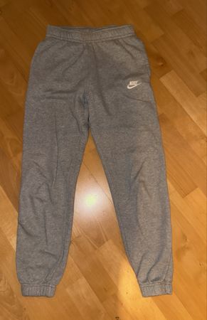 Nike Jogginghose Grau XS - Ideal für den Herbst!