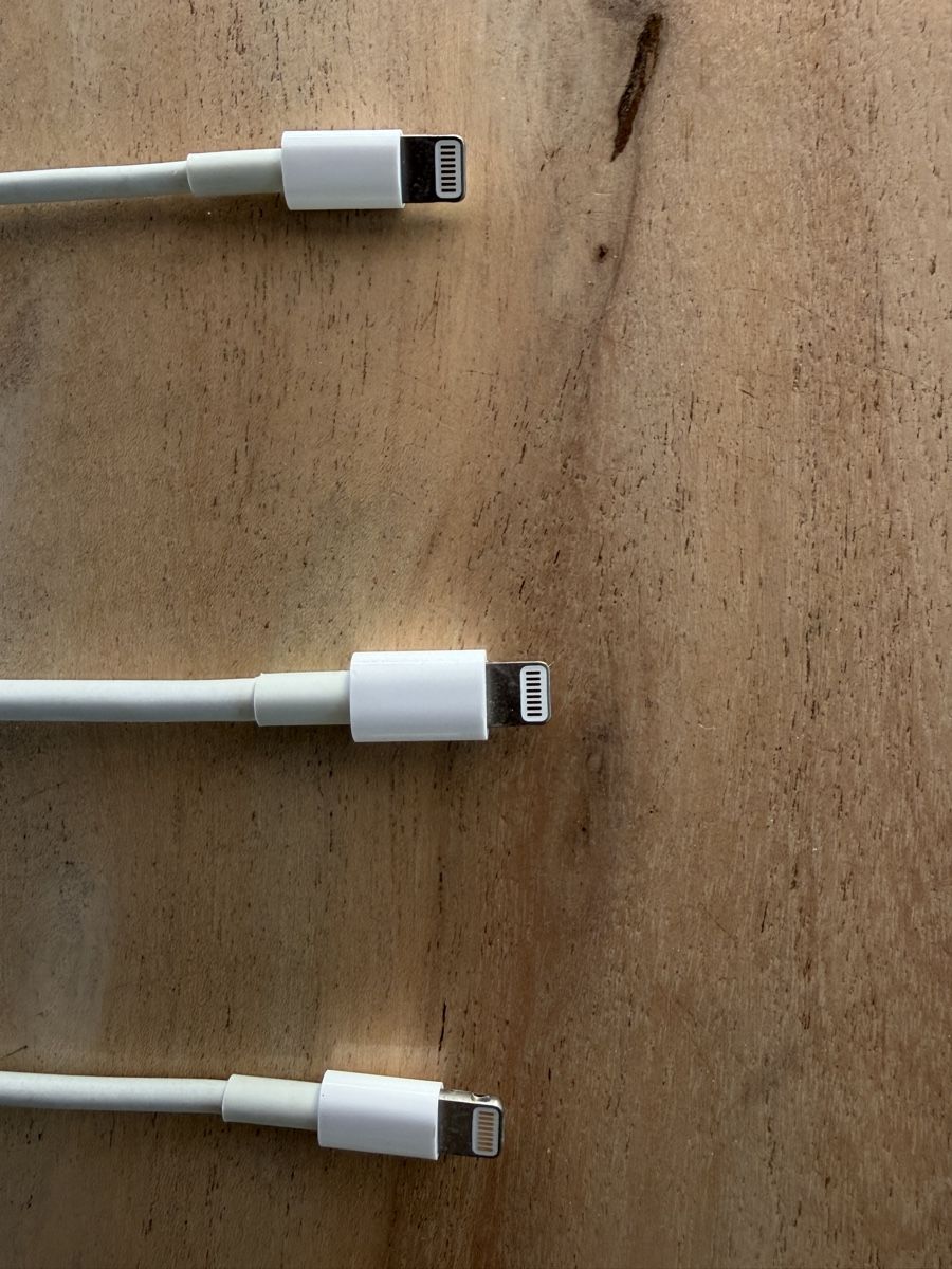 Apple Unità & Adattatore: Apple Lightning Adapter HDMI, SD Card und USB – Usato da Otelfingen venduto da Otto4 5
