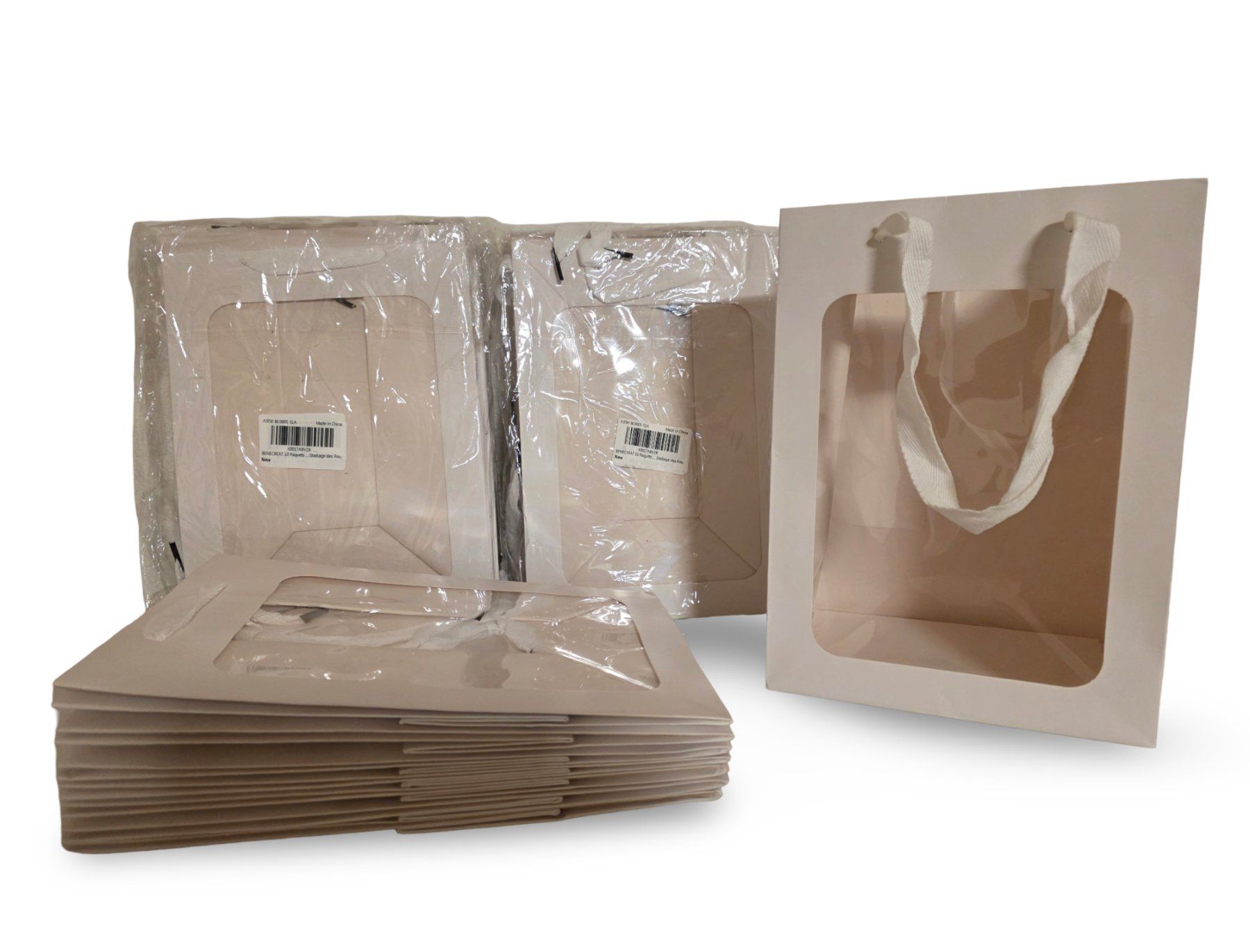 Borse: Weisse Geschenktaschen mit Fenster, 28 Stück – Nuovo (secondo la descrizione) da Oberdorf SO venduto da julian027 1