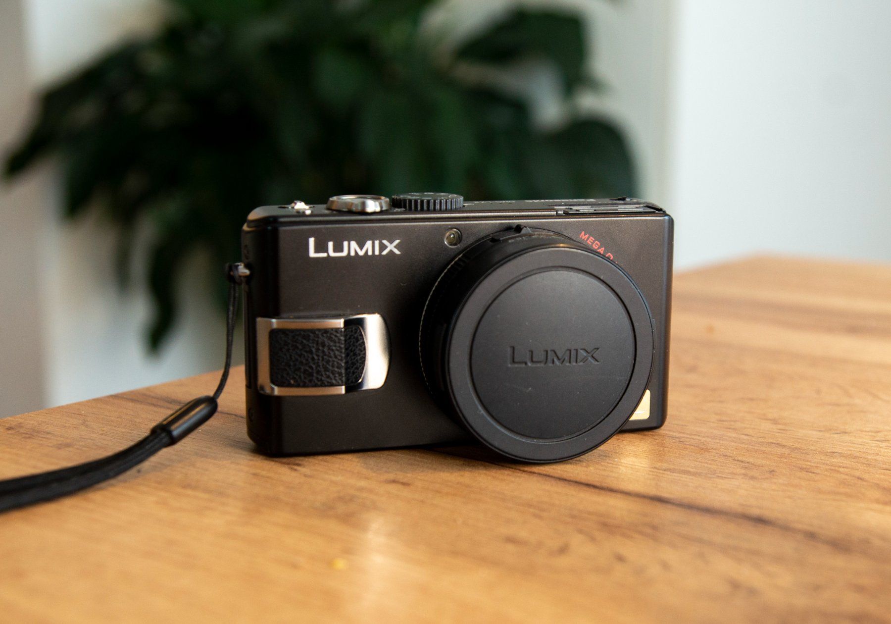 Panasonic Kamera: Panasonic Lumix DMC-LX2 – Gebraucht aus Zürich von  1
