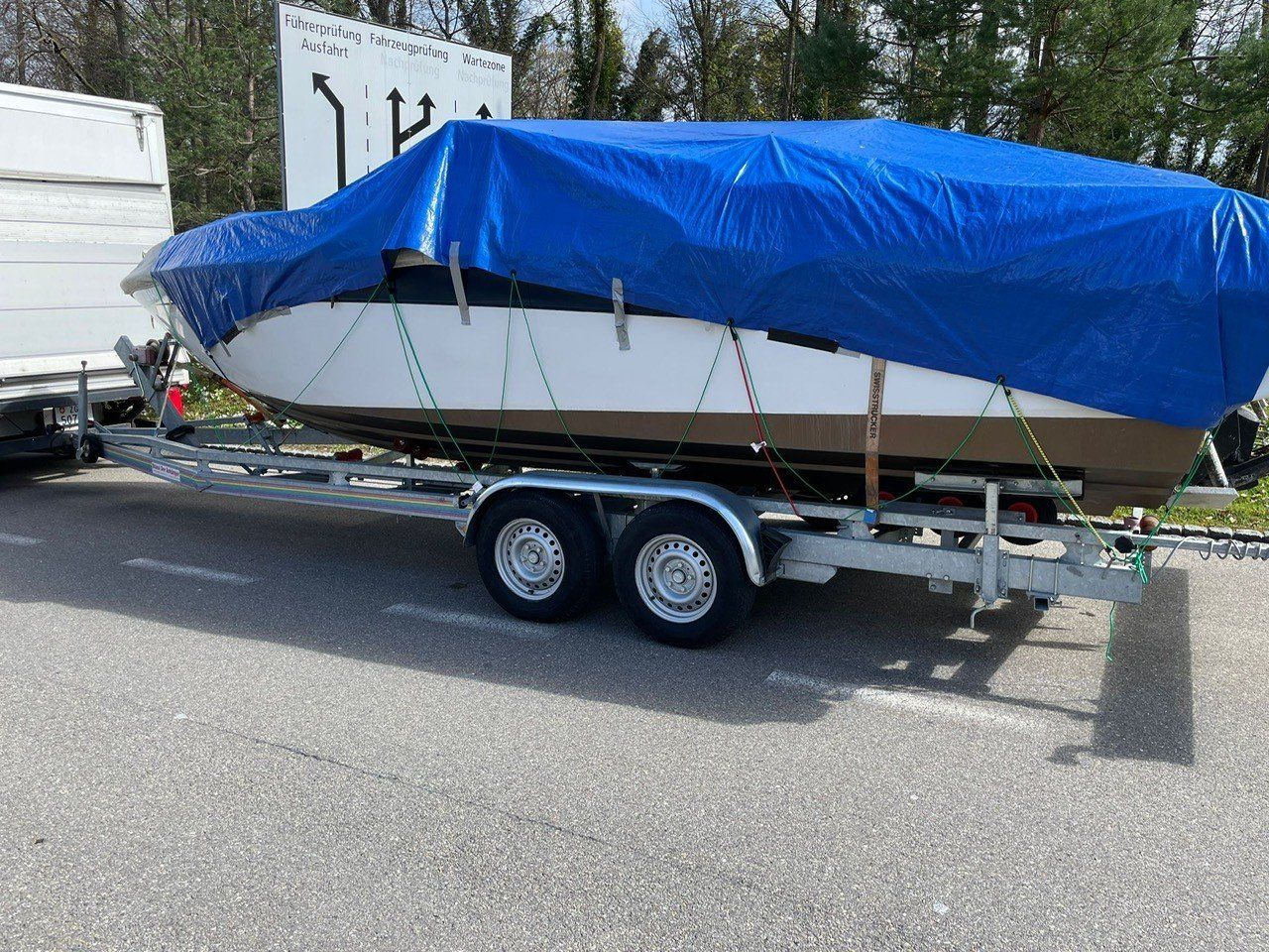 Bateaux: CARY 32 TOP SCHNELLBOOT – D'occasion à Avenches par BOOTTRANSPORTE 2