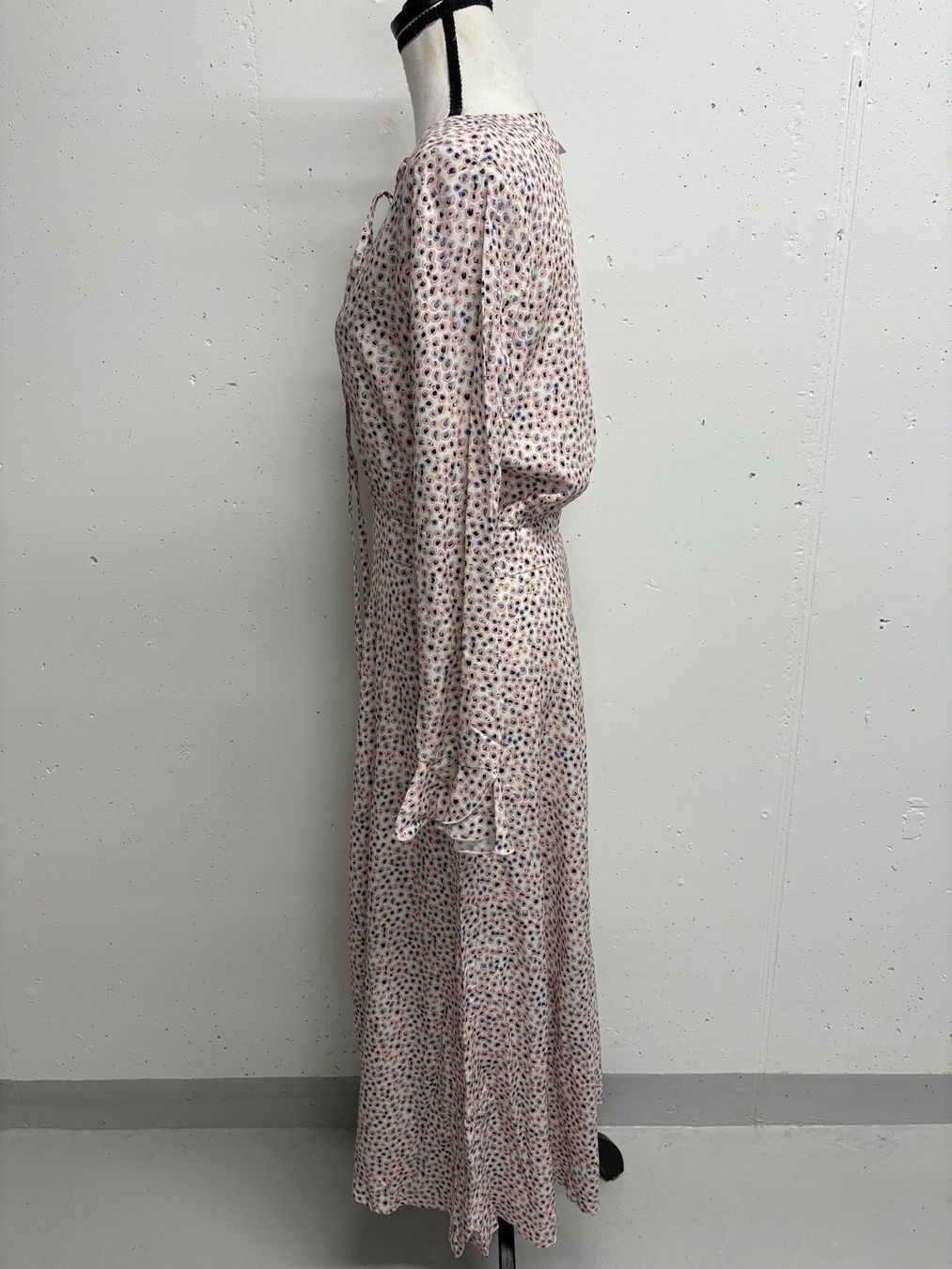 Kleider: Ann & Line Maxikleid Gr. 40 rosa Kleid Viskose Muster – Neu (gemäss Beschreibung) aus Regensdorf von secondchancefashion 1