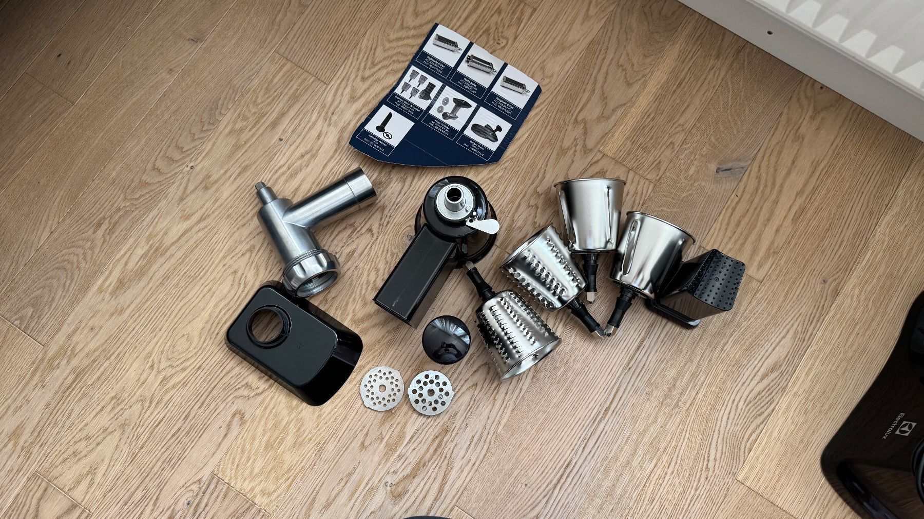 Electrolux Elettrodomestici da cucina: Küchenmaschine EKM4200 Schwarz – Usato da Walzenhausen venduto da -Ballu- 6