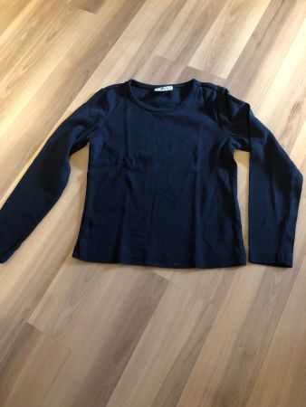 Langarmshirt Grösse 128, Schwarz
