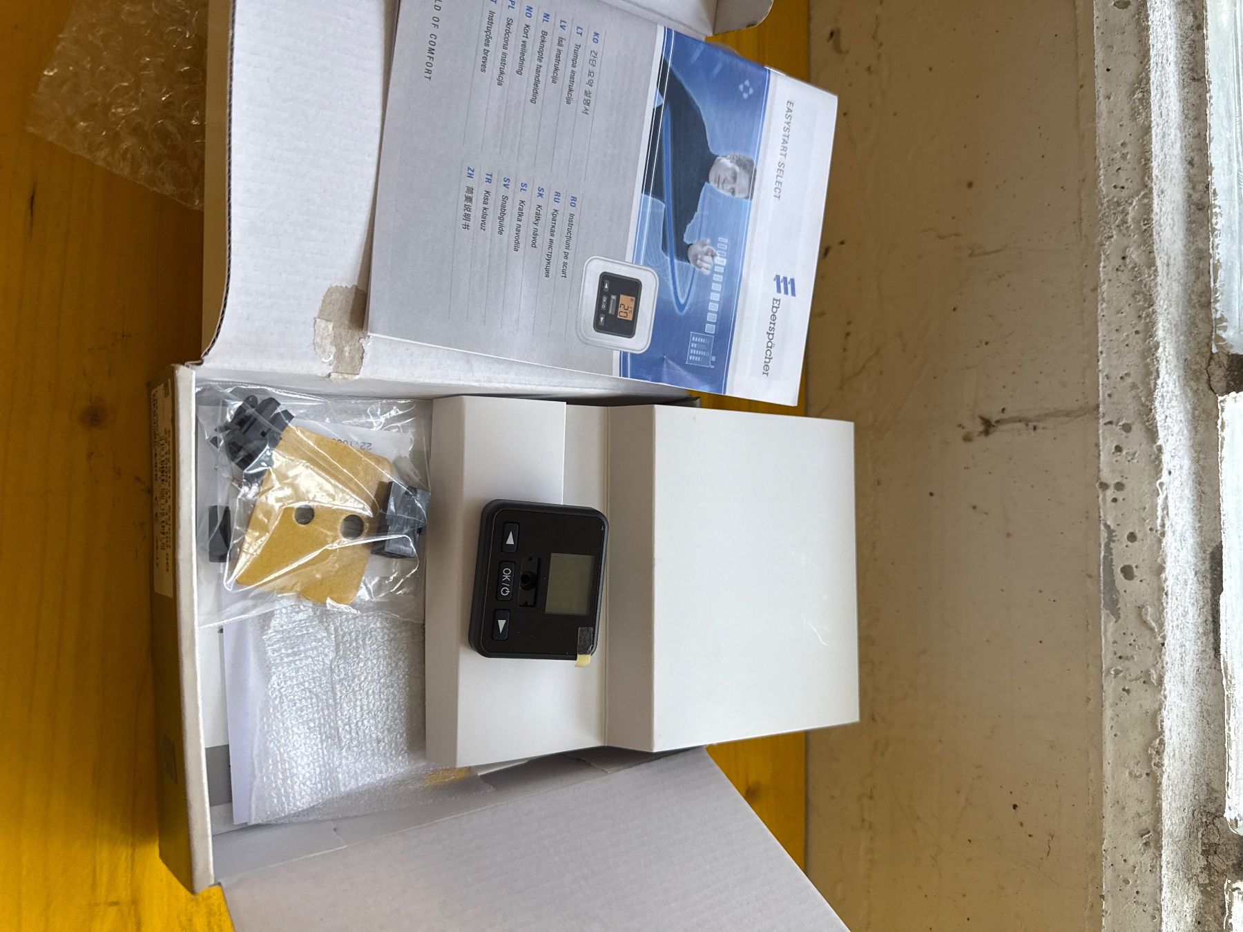 Eberspächer Radiatori: Eberspächer Standheizung Easy Start Select – Nuovo e nell'imballaggio originale da Pieterlen venduto da gar_hb8c