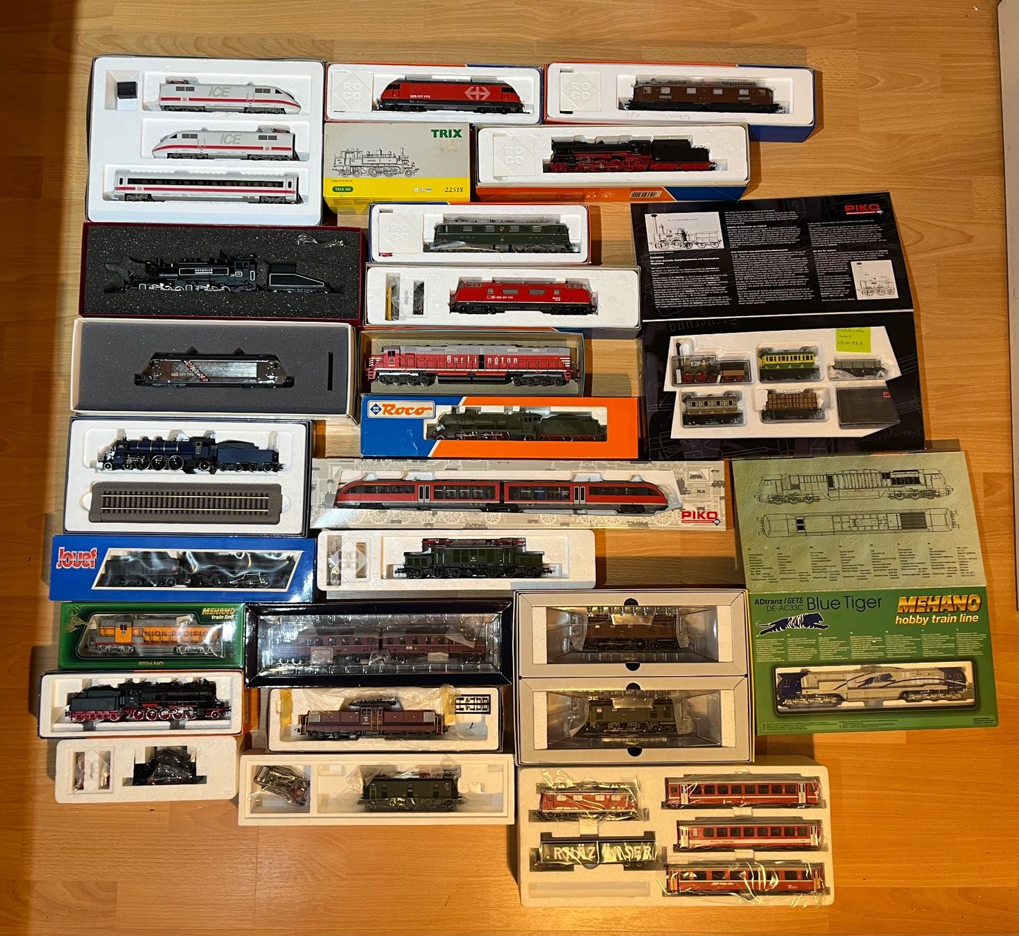 Modellini di ferrovie: Modelleisenbahn H0 Sammlung – Usato da Eschenbach SG venduto da wangen01 1