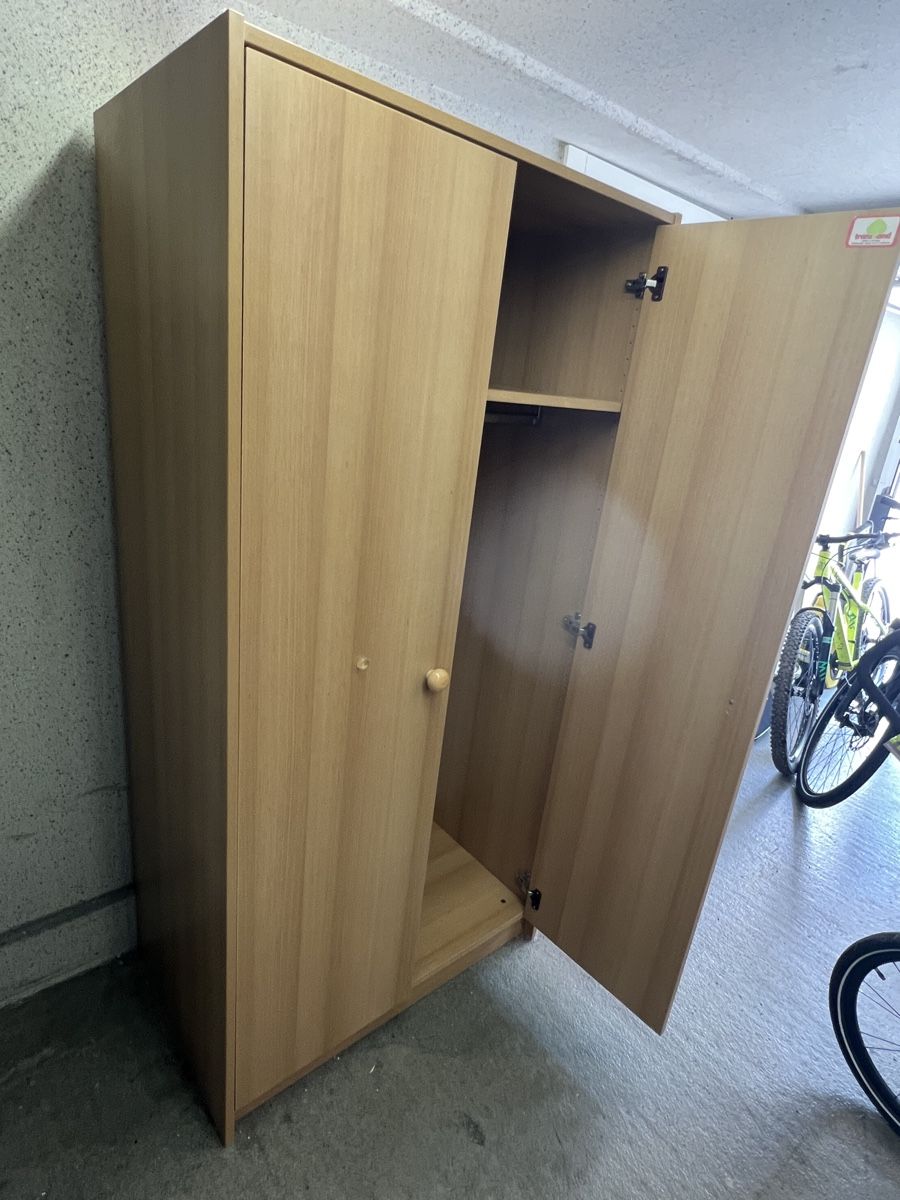 Schränke: Kleiderschrank Holz hell Buche Optik – Gebraucht aus Thalwil von danny51 3