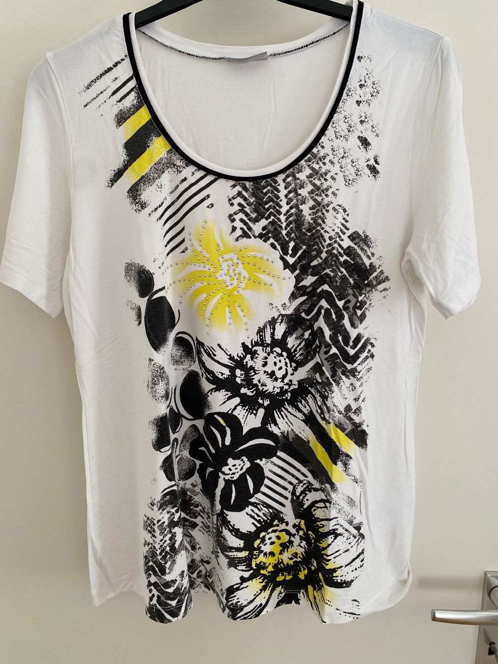 T-shirt: 2x T-Shirt Gr. 42 – Usato da Rapperswil SG venduto da Hubeli