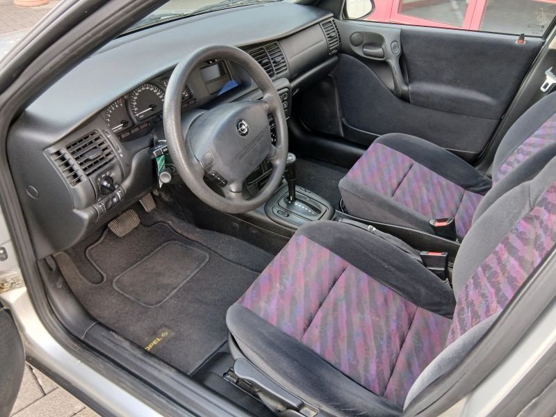 Opel Autos: Opel Vectra B20  Automat – Gebraucht aus Aarberg von Moser56 5