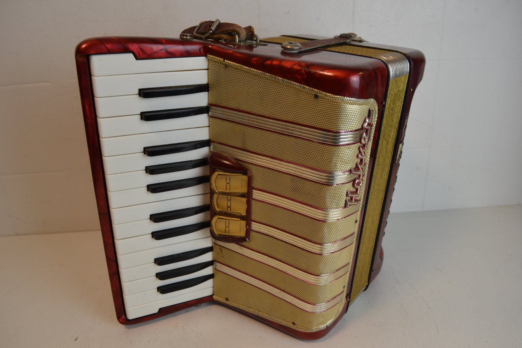 Hohner Strumenti musicali: Akkordeon chromatisch Hohner Concerto I – Usato da Zürich venduto da Brockito 6