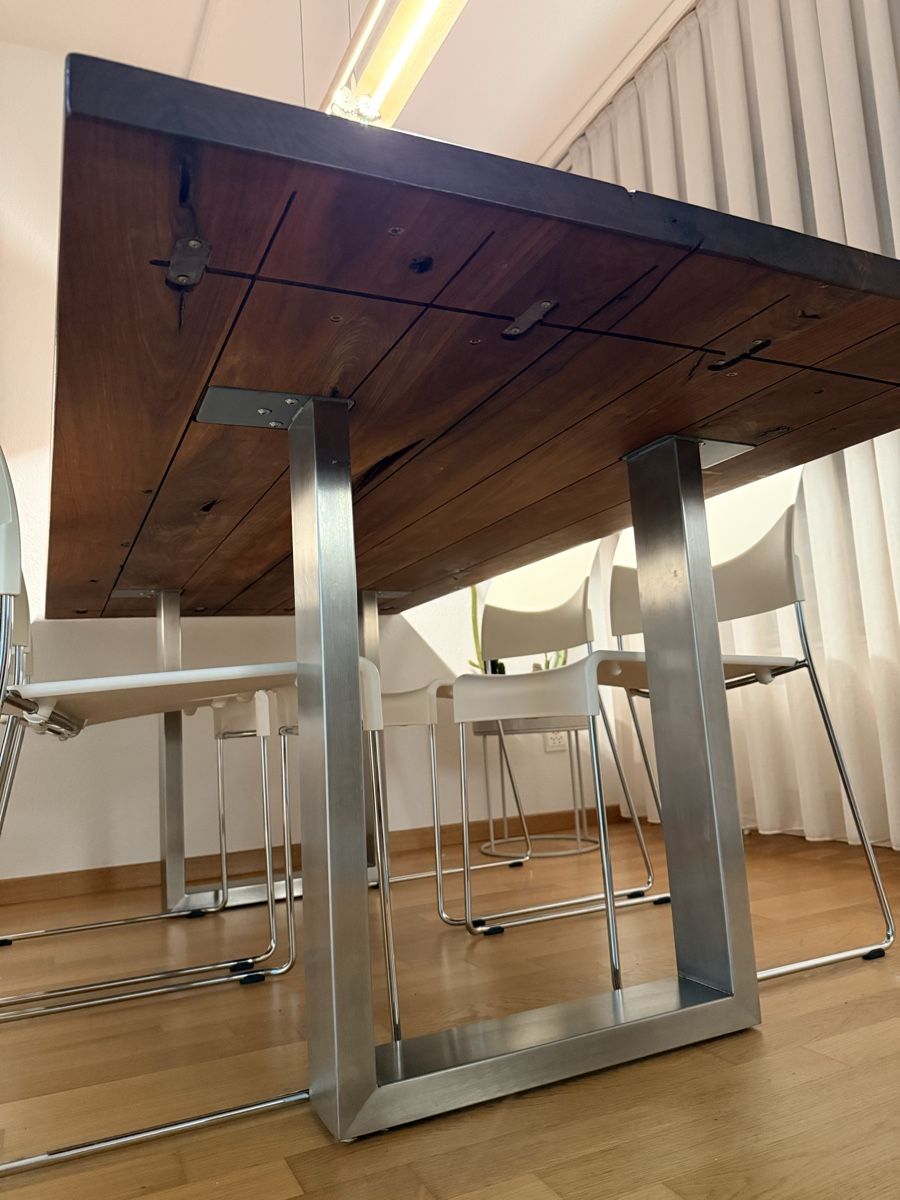 Pfister Tavoli: Esstisch Massivholz Nussbaum – Usato da Solothurn venduto da NUVICO 3