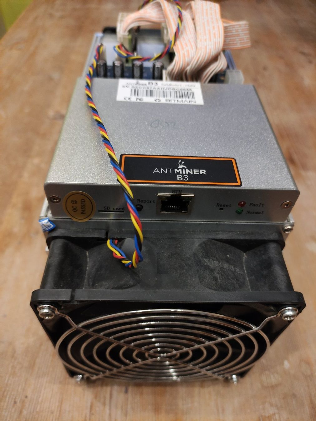 Bitmain Coin Miner: Bitmain Antminer B3 – Gebraucht aus Bennau von Andrea2016