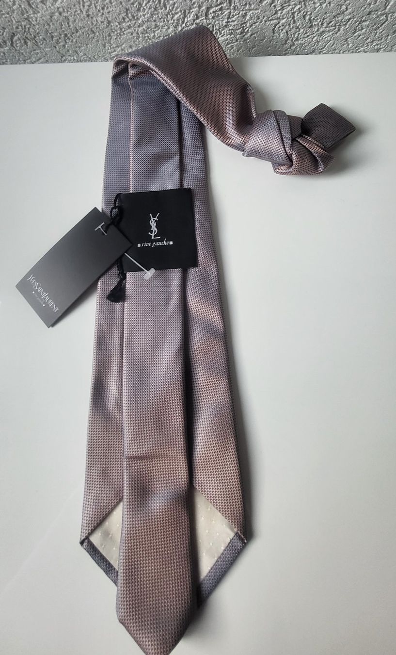 Saint Laurent Krawatten: Cravatta in seta Yves Saint Laurent nuova – Neu (gemäss Beschreibung) aus Giubiasco von fas_b82x 1