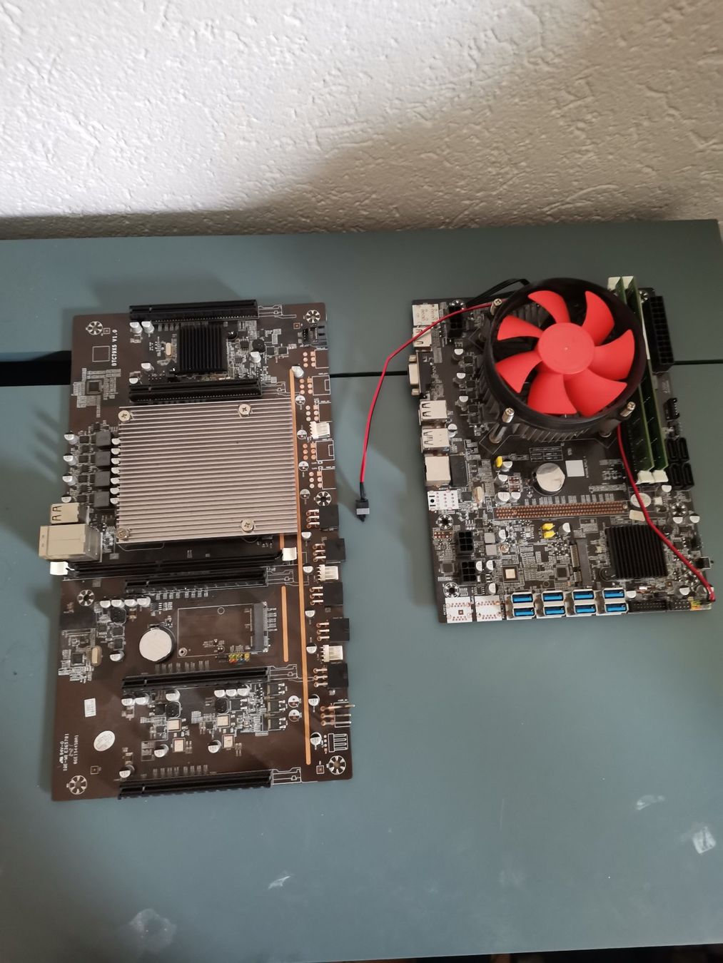 Coin Miner: Mining Rig Parts – Usato da Zürich venduto da gre_gw26