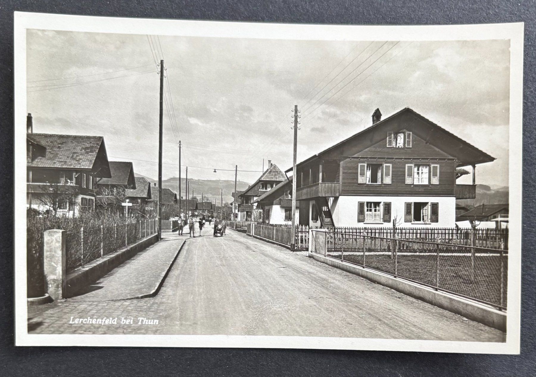 Cartoline postali: ANSICHTSKARTE LERCHENFELD BEI THUN – Usato da Ostermundigen venduto da crazy-horse-1840