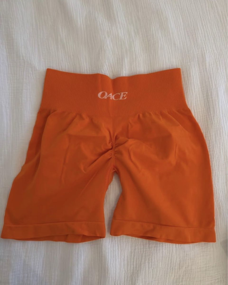 Oace Leggings: oace shorts orange – Gebraucht aus Altikon von borchardt.sara 1