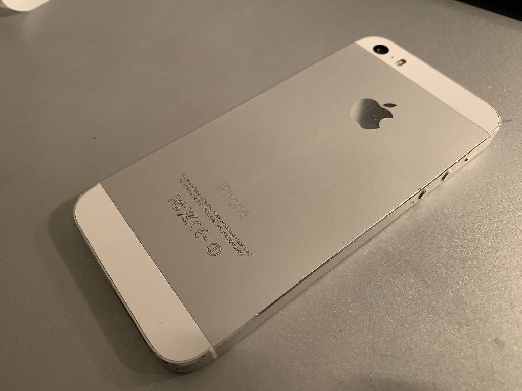 Telefoni cellulari / Smartphones: Iphone 5S 16 GB – Usato da Biezwil venduto da rip0505 2