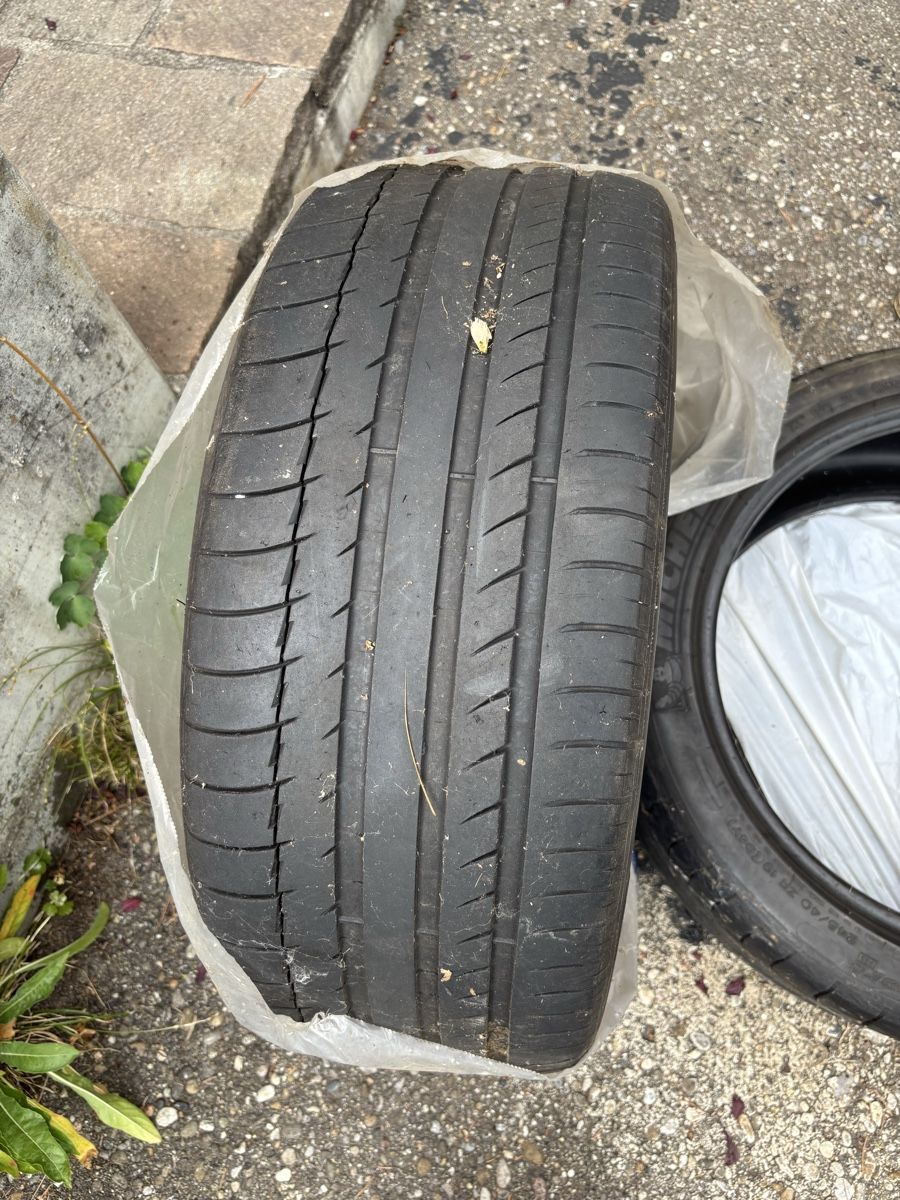 Pneus & Kompletträder: 2 Michelin Sommerpneus – Gebraucht aus Frenkendorf von leo_697q 1