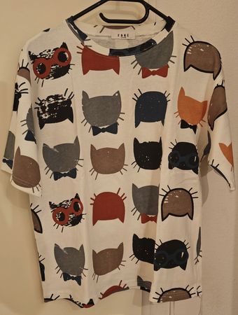T-shirt chats rigolos FONE, taille M, comme neuf!