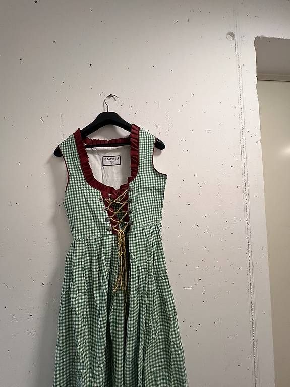 Vestiti: Vestito da donna Oktoberfest – Nuovo e nell'imballaggio originale da Tenero venduto da loa_7m8d