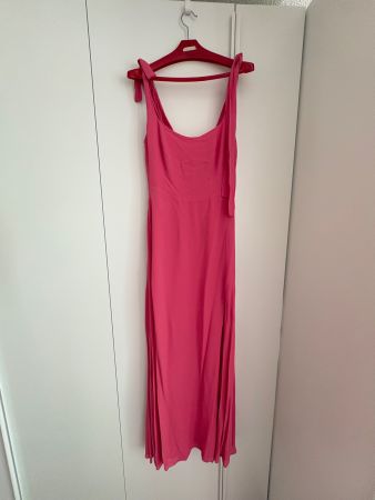 Reformation Kleid