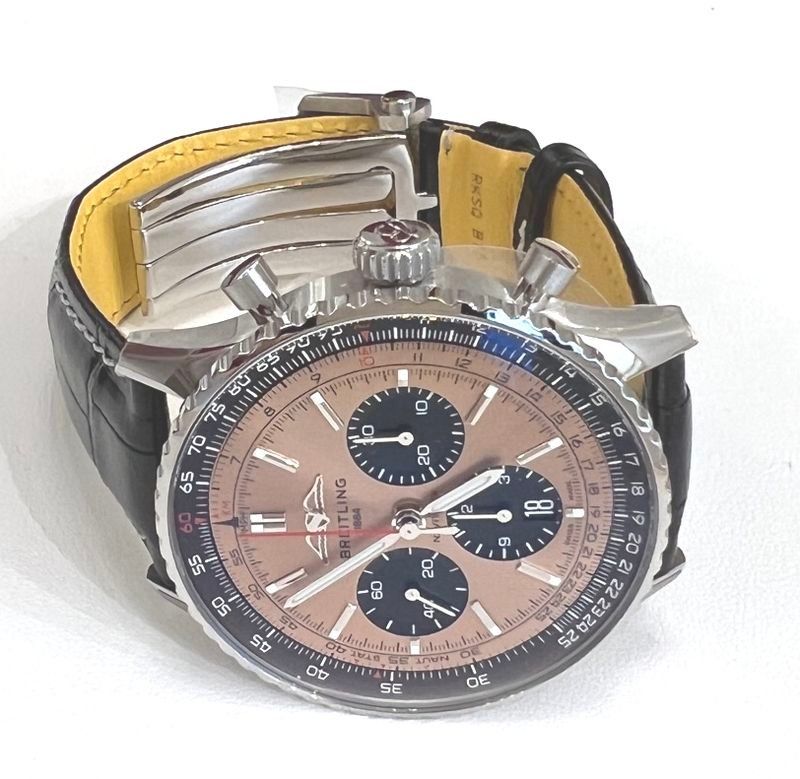 Breitling Uhren: Breitling Navitimer B01 Chronograph 43 AB0138241K1P1 8.750,- – Neu (gemäss Beschreibung) aus Zürich von juwelier-damken 1