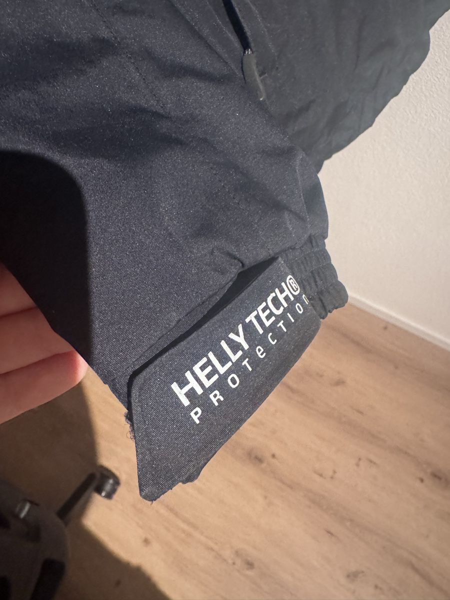 Helly Hansen Jacken: Regenjacke Helly Hansen dunkelblau – Gebraucht aus Jonschwil von kasupash 2