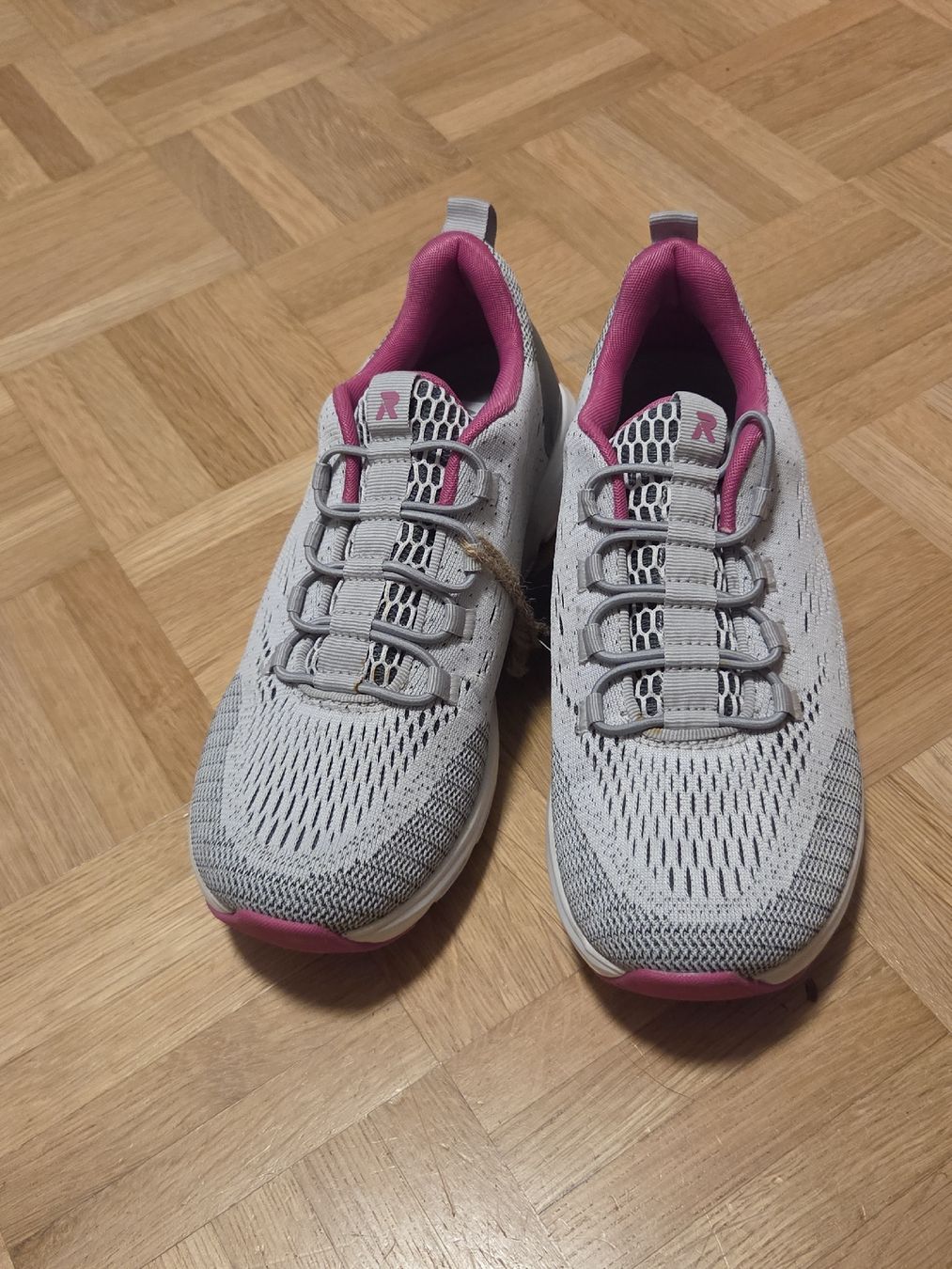 Rieker Damenschuhe: Rieker Evolution Soft Sneaker grau Grösse 36 neu – Neu (gemäss Beschreibung) aus Steffisburg von Fleur84