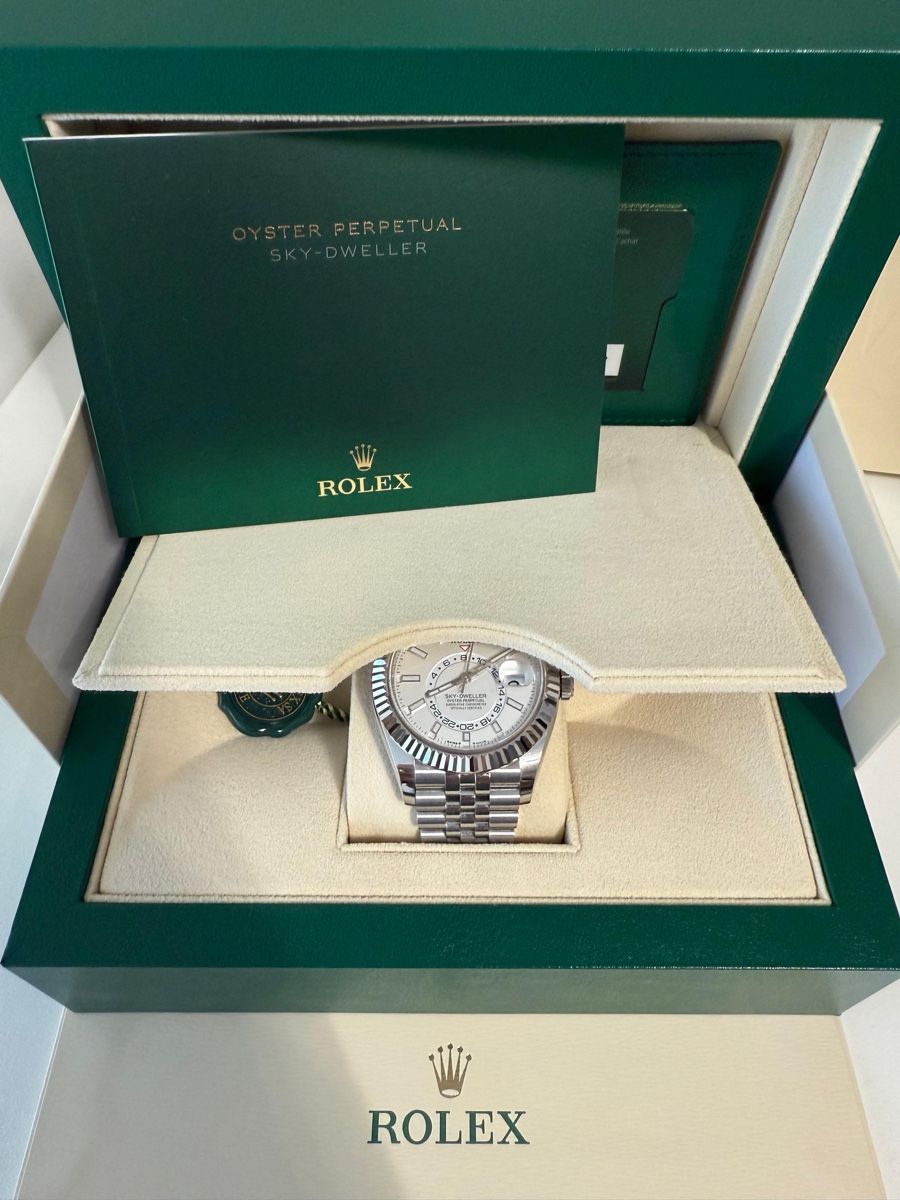 Rolex Orologi: Rolex Sky-Dweller 42mm - Full Set! – Nuovo (secondo la descrizione) da Zürich venduto da Gazo_11 2