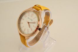Neu ungetragene Damen Uhr *läuft Garantie*