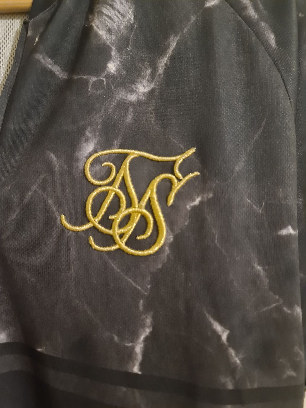 Siksilk T-shirt: Siksilk Oberteil, Grösse S – Nuovo (secondo la descrizione) da Rheinfelden venduto da DukeDumont 2