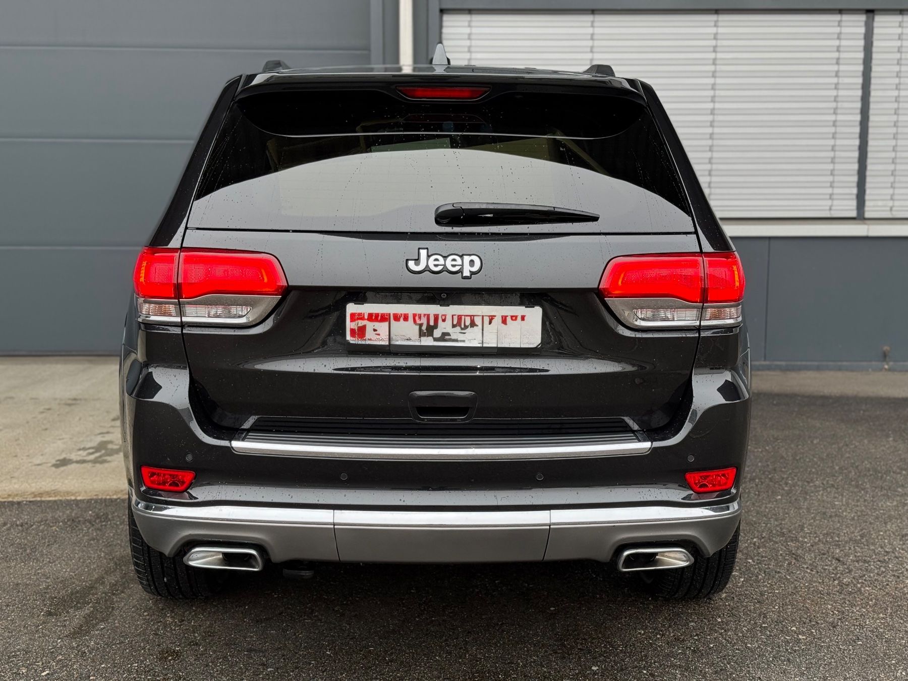 Jeep Automobili: Jeep Grand Cherokee 3.0 CRD Summit Automatic – Usato da Luzern venduto da Off-Road-01 5