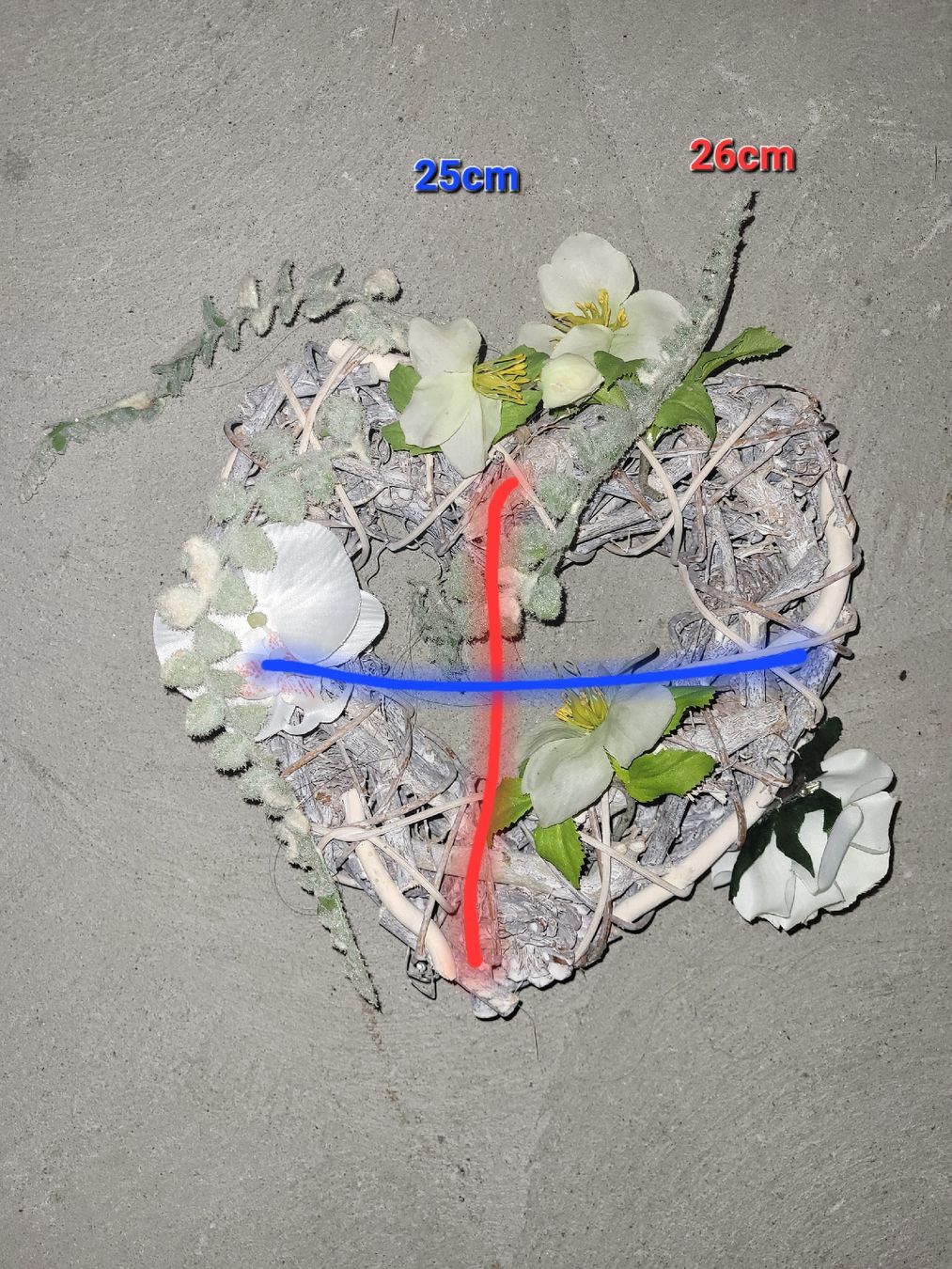 Tutte le decorazioni: Couronne décorative en forme de cœur avec fleurs – Usato da Villars-sur-Glâne venduto da m66_dch5 1