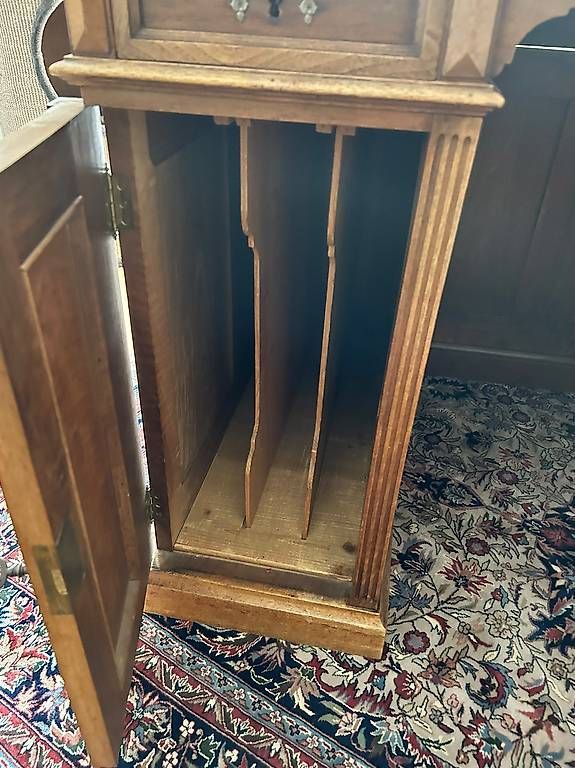 Scrivanie: Bureau antique en parfait état – Usato da Lutry venduto da lau_f86p 4