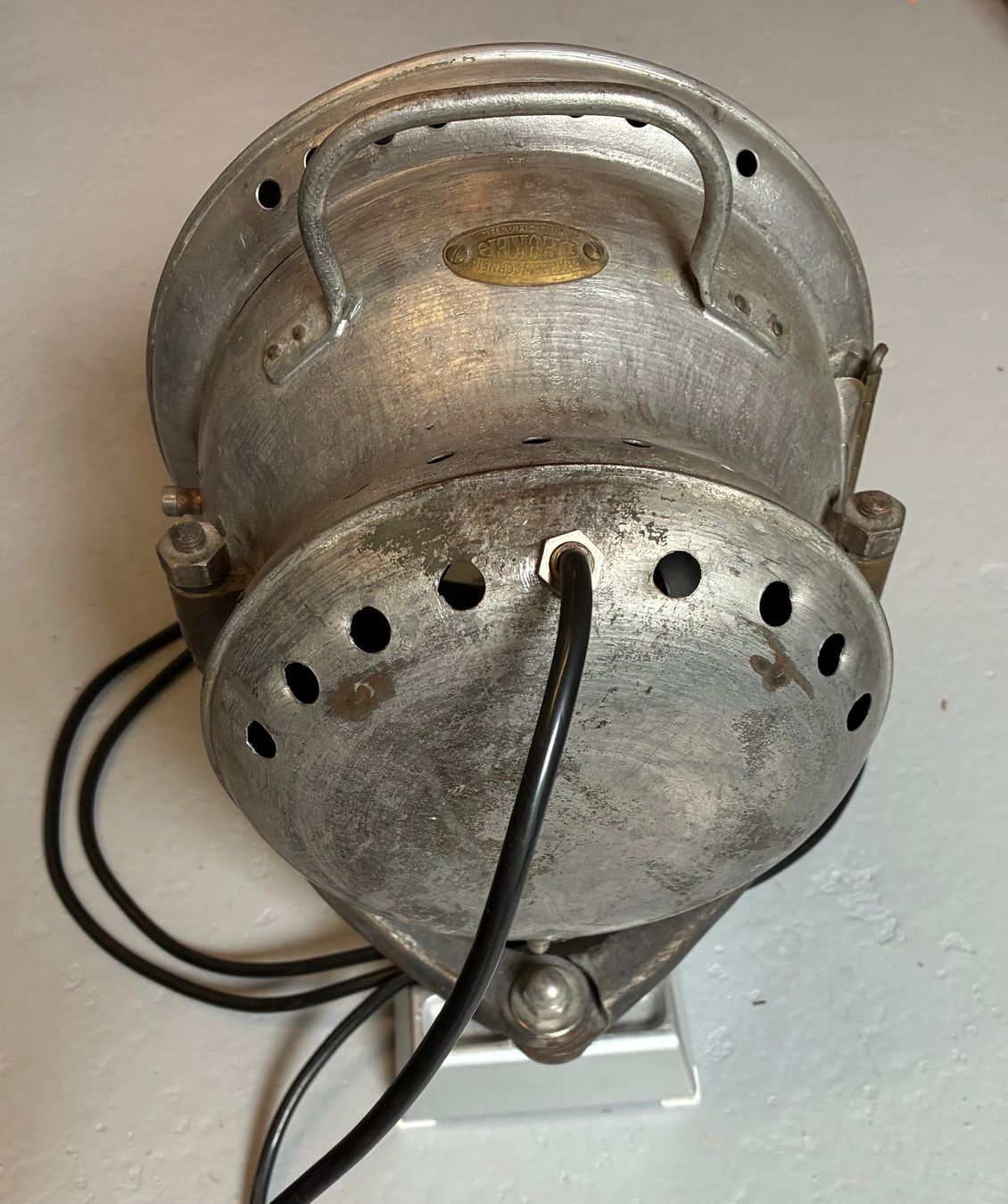 Lampen: Alte Industrielampe Metall Glas – Gebraucht aus Uznach von Kas-Fri 5