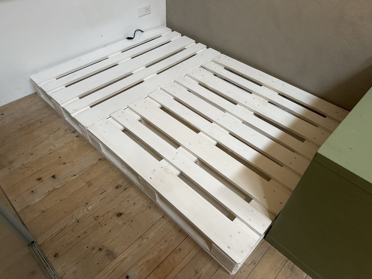 Letti: Palettenbett Bett Palettenmöbel – Nuovo (secondo la descrizione) da Seuzach venduto da fast-sapi