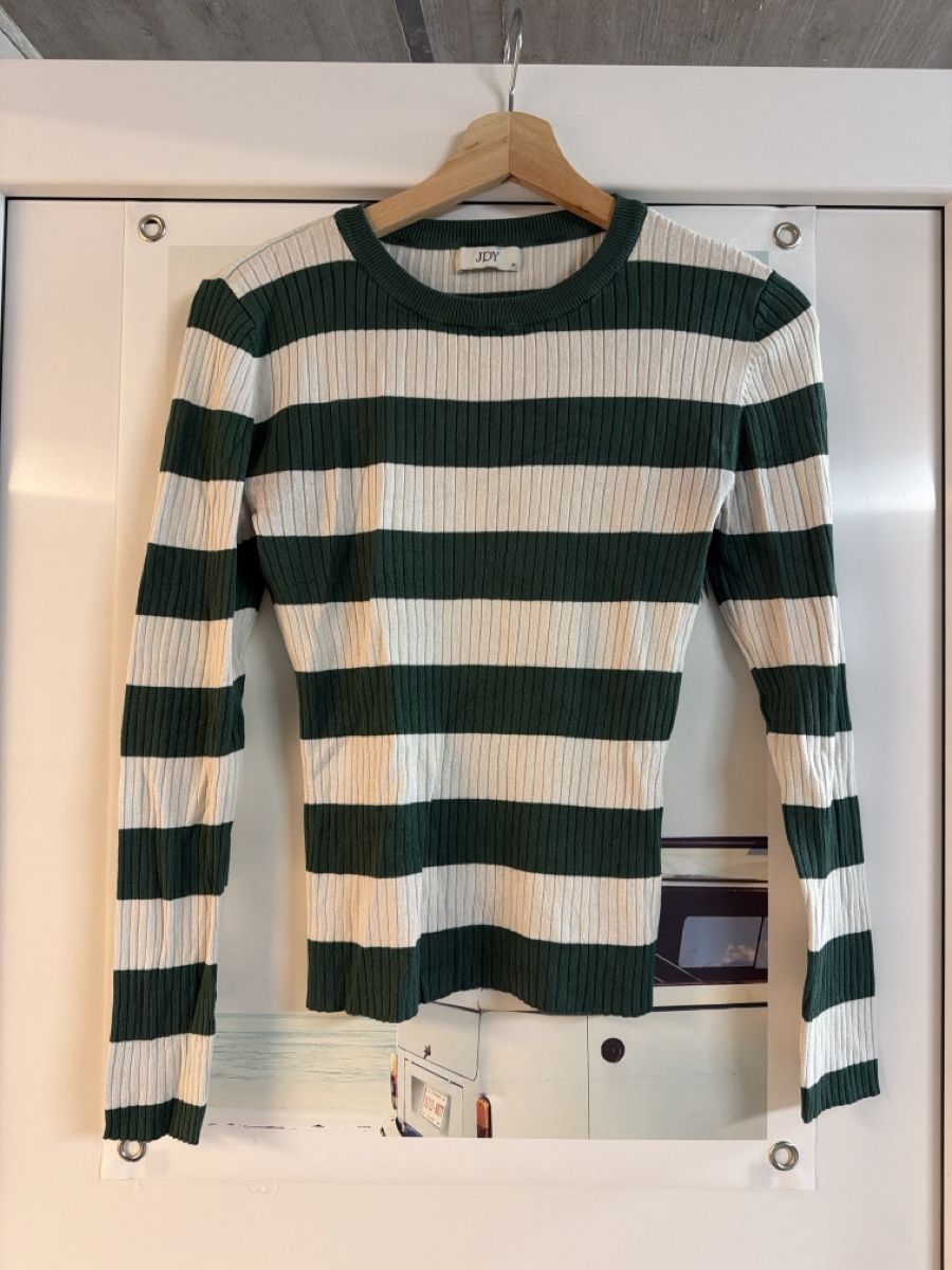 Pullover & Sweatshirts: Pullover JDY gestreift grün-weiss Gr. M – Gebraucht aus Känerkinden von melbaumg